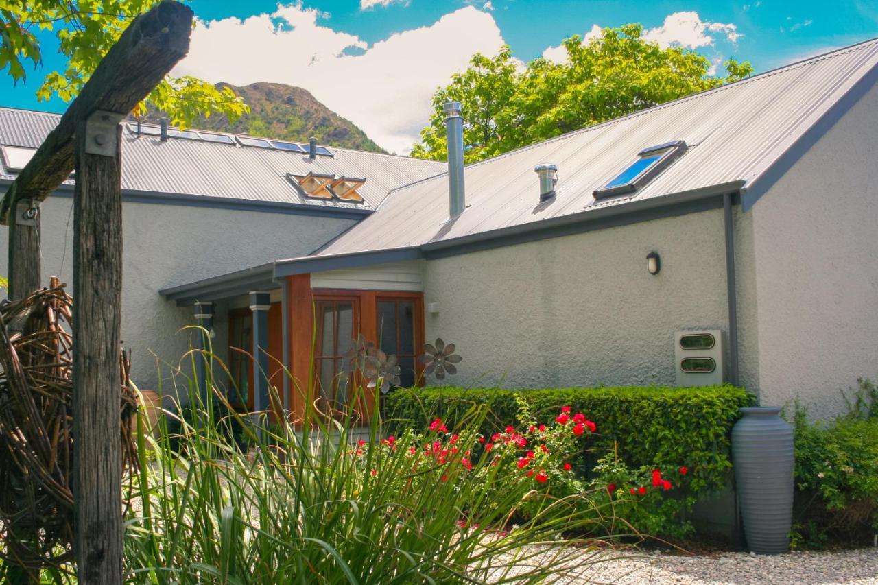 Arrowtown House Boutique Hotel Exterior photo